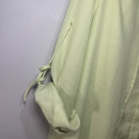 Halston Heritage light green dress with full removable liner. Size 10 - Picture 4 of 9